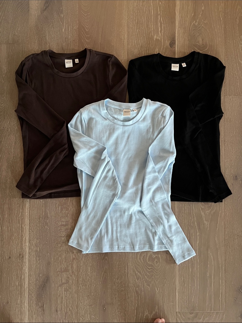 Aritzia Long Sleeve Crew Neck Top Trio - Light Blue, Black, Dark Brown. Size M.